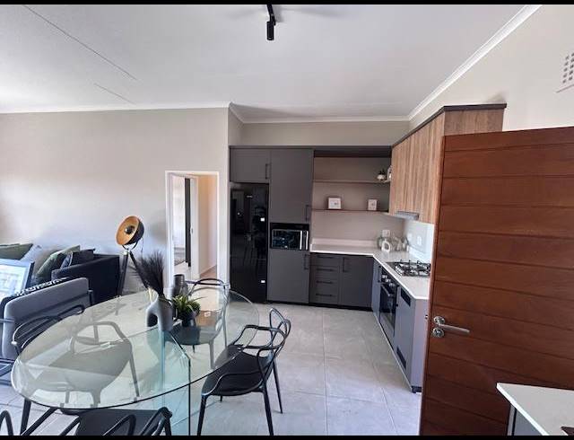 2 BEDROOM HOUSE FOR SALE IN RIETVALLEIRAND